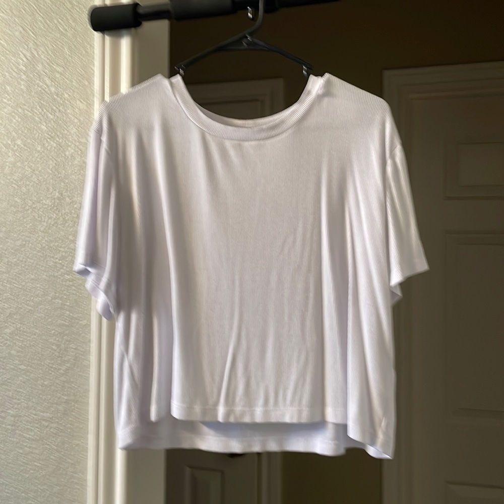 White ribbed shirt